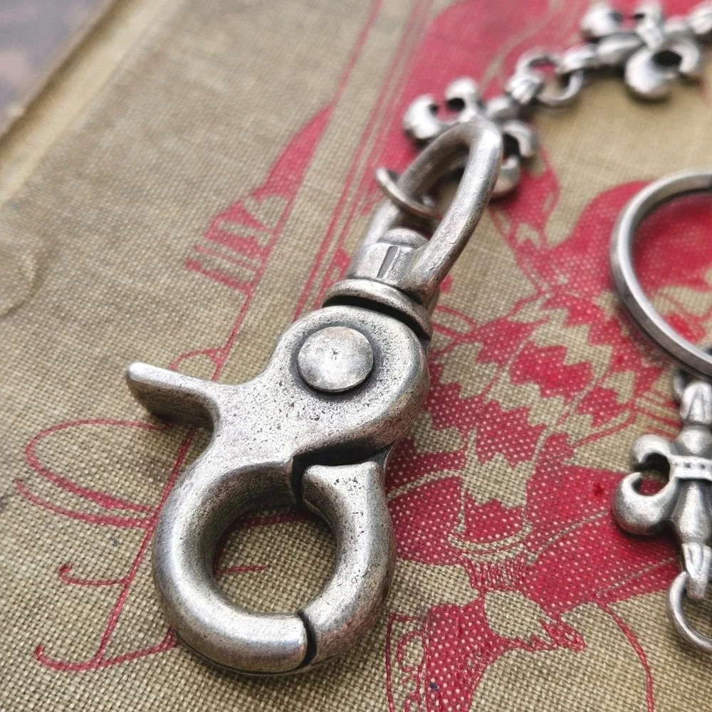 Mens Fleur de Lis Link Wallet Chain Silver Tone Gothic Biker Key Ring Clasp